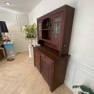 大厅木质展示柜，仿古风格，胡桃木色，欧洲德国作品。