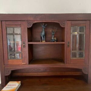 大厅木质展示柜，仿古风格，胡桃木色，欧洲德国作品。