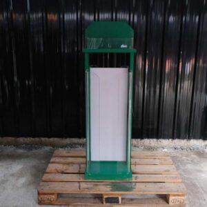 高产品支架产品展示盒，双面，绿色木框附着在透明亚克力上