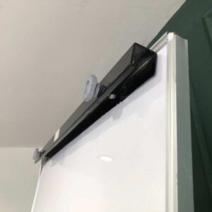 活动挂图 80 x 100 厘米。白板。