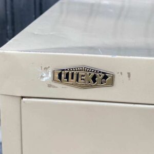钢制文件柜，带 3 个抽屉，Lucky 品牌