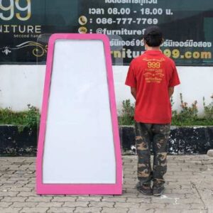 粉色产品广告灯牌（灯箱标牌/灯箱标牌/LightBox）