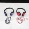 头戴式耳机，品牌 Sony，型号 MDR ZX310AP 系列带麦克风平衡声音耳机 - 蓝色和红色