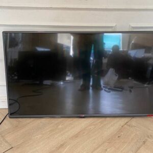 49 英寸电视，壁挂式，LED，品牌 LG，型号 49LB620T