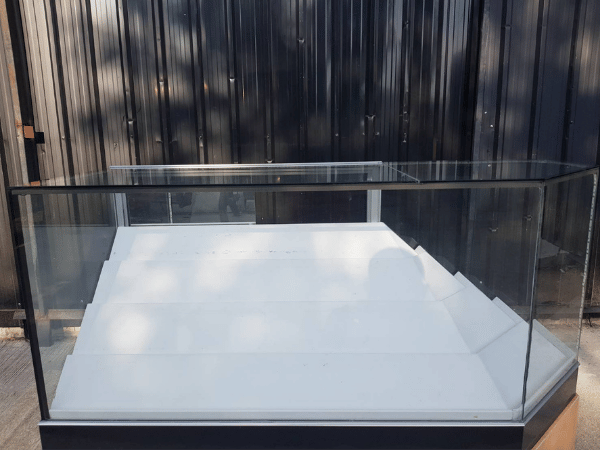 珠宝柜、玻璃柜展示产品转角电话展示柜滑动门