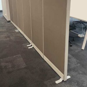 隔断棕色