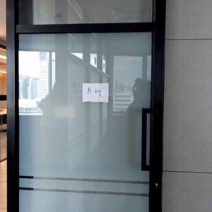 玻璃门，熏黑铝框