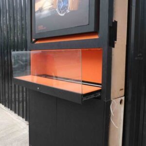 珠宝柜，玻璃展示柜，2层展示柜，黑色木框架，2个开门，1个玻璃抽屉。