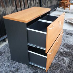 文件柜，2 个抽屉，木框架，灰色，木顶，Logica 品牌。