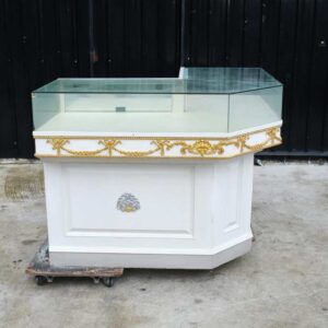 珠宝柜，珠宝柜，钻石柜，产品展示柜，白色切角柜