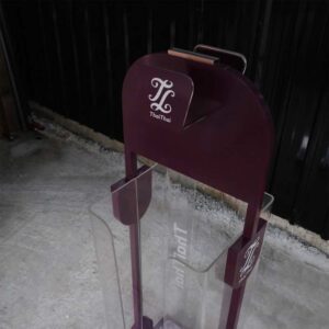 高产品支架产品展示盒，红紫色，附透明亚克力。