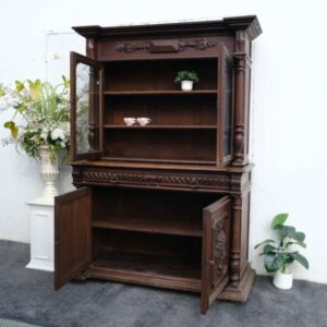 雕花自助餐柜欧洲的作品来自德国。