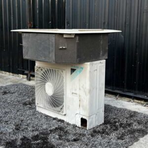 四向空调，大金品牌，型号 FHC24NUV2S，尺寸 24,000 BTU。