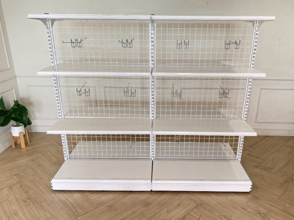 产品货架，2面，8层货架，白色钢架。