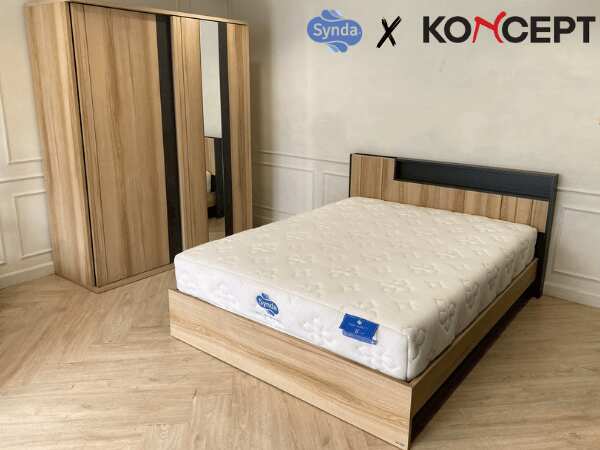 卧室套装、衣柜、5 英尺床（Koncept 品牌）、5 英尺弹簧床垫（Synda 品牌）