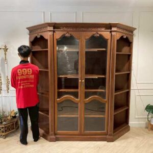 双门木质展示柜，复古风格
