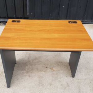 办公桌，钢腿，木质桌面，Rockworth 品牌 80-120