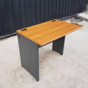 办公桌，钢腿，木质桌面，Rockworth 品牌 80-120