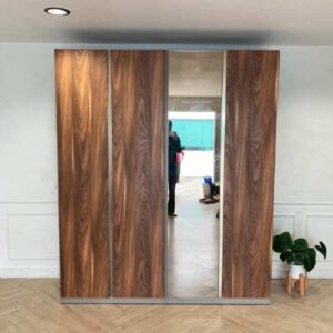 4门衣柜，玻璃台面，棕色，SB FURNITURE品牌