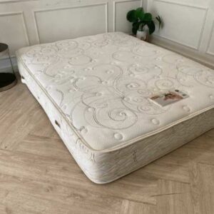 5英尺床垫，11英寸厚，Slumberland品牌