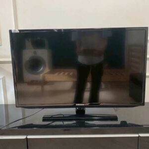 三星电视 32 英寸台式型号 UA32F5000R