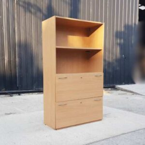 高文件柜，木制框架，Logica 品牌