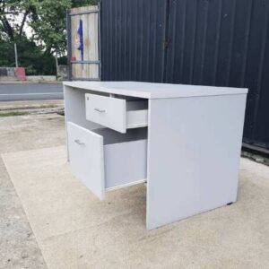 2抽屉书桌，Moflex品牌，140厘米