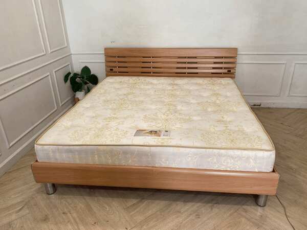 6 英尺床,Index 品牌,6 英尺床垫,10 英寸厚,Slumberland 品牌,Royal Diamond 型号