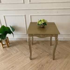 路易风格金色木质边桌