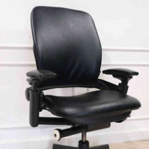 人体工学椅美国制造（黑色）Steelcase Leap V2 人体工学工作椅。_4W0TPCGKNP_XNOI8IW6WC