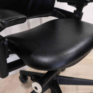 人体工学椅美国制造（黑色）Steelcase Leap V2 人体工学工作椅。_4W0TPCGKNP_XNOI8IW6WC