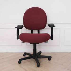 Steelcase Criterion Plus Size，超大 Steelcase 工作椅。_BMVWP8041R_5FJDPKGS8V_0C92RP5FCO