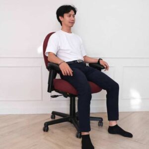 Steelcase Criterion Plus Size，超大 Steelcase 工作椅。_BMVWP8041R_5FJDPKGS8V_0C92RP5FCO