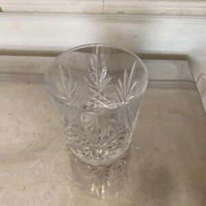 日本豪雅水晶出品的短款切割水晶威士忌酒杯。