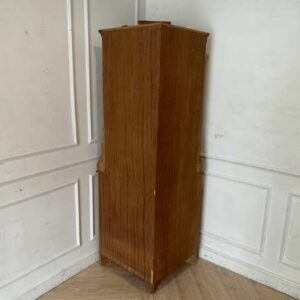 经典风格双门转角木柜