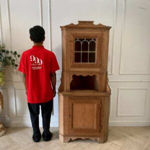 经典风格双门转角木柜
