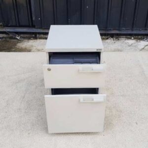 带 2 个抽屉的移动柜，白色，Koncept 品牌