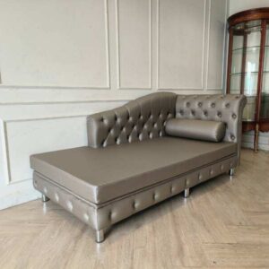 Chesterfield 贵妃沙发（灰棕色｜全新）