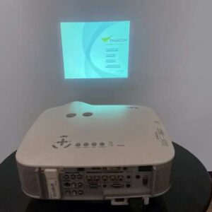 投影仪，NEC品牌，型号NP3250