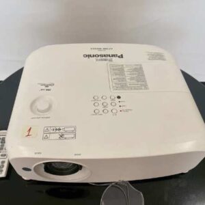 投影机品牌：松下，型号：PT-VZ580 WUXGA_76JPCARX1I