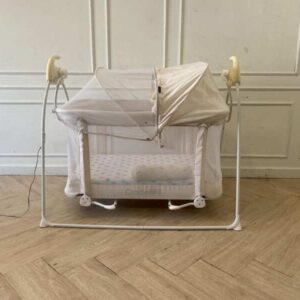 电动婴儿摇椅，Cradle Max品牌。