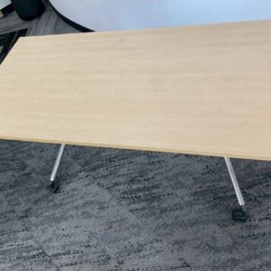 办公桌，带轮子的折叠桌，Practika品牌