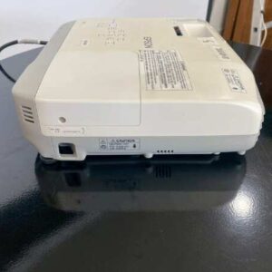 Projector EPSON brand, model EB-X9_BA3WNYF8MU