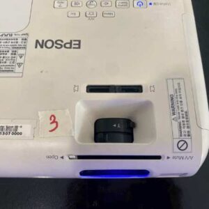 Projector EPSON brand, model EB-X9_BA3WNYF8MU