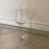 透明酒杯，花形。