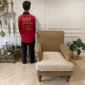 藤椅配有舒适的布垫。_HXKUJH1YDN