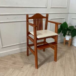 儿童椅，木质框架，皮革座椅，白色_I7U9R1VSCA
