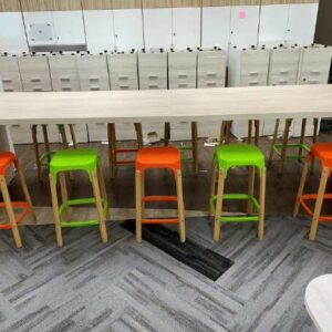 吧台桌，木制框架，现代风格，360 厘米