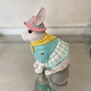 兔子娃娃卧室装饰