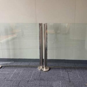 走道隔断、不锈钢杆、玻璃板_L22FSQDZWE